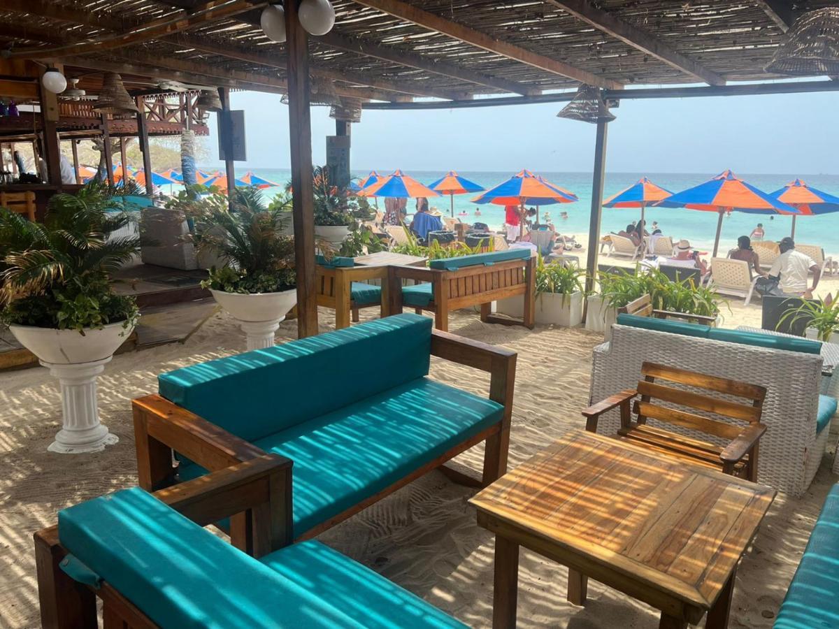 Hôtel Playa Surf Isla Barú Extérieur photo