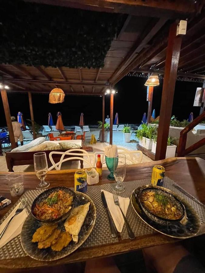Hôtel Playa Surf Isla Barú Extérieur photo